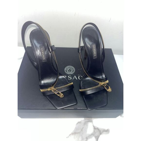 Versace Black Leather Zipper Detail Sandals - Size 35.5 - Picture 1 of 5